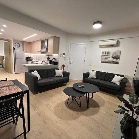 Daniela'S Modern Apartment Strovolos ภายนอก รูปภาพ